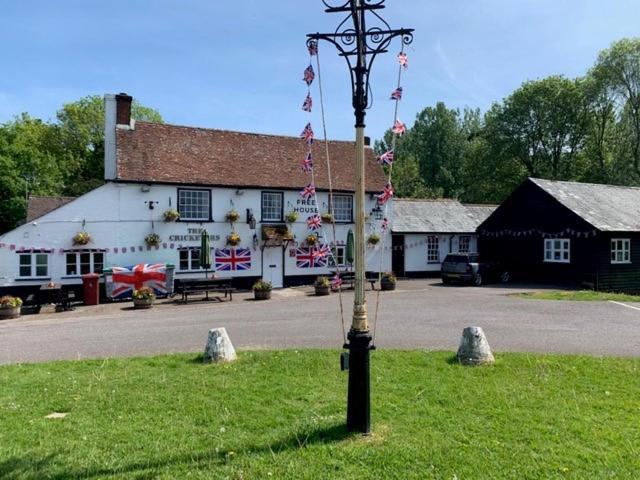 The Cricketers Arms Hotel Петуърт Екстериор снимка